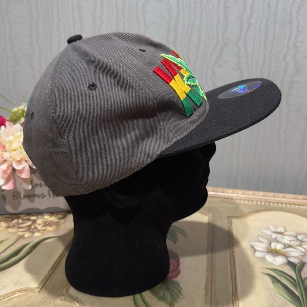 HowD Jamaican KUSH Marijuana Leaf Front Back Embroidery Snapback Cap Hat Unisex - Picture 7 of 15